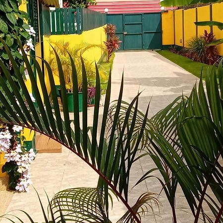 Residencialdes Bed & Breakfast Sao Tome Exterior photo
