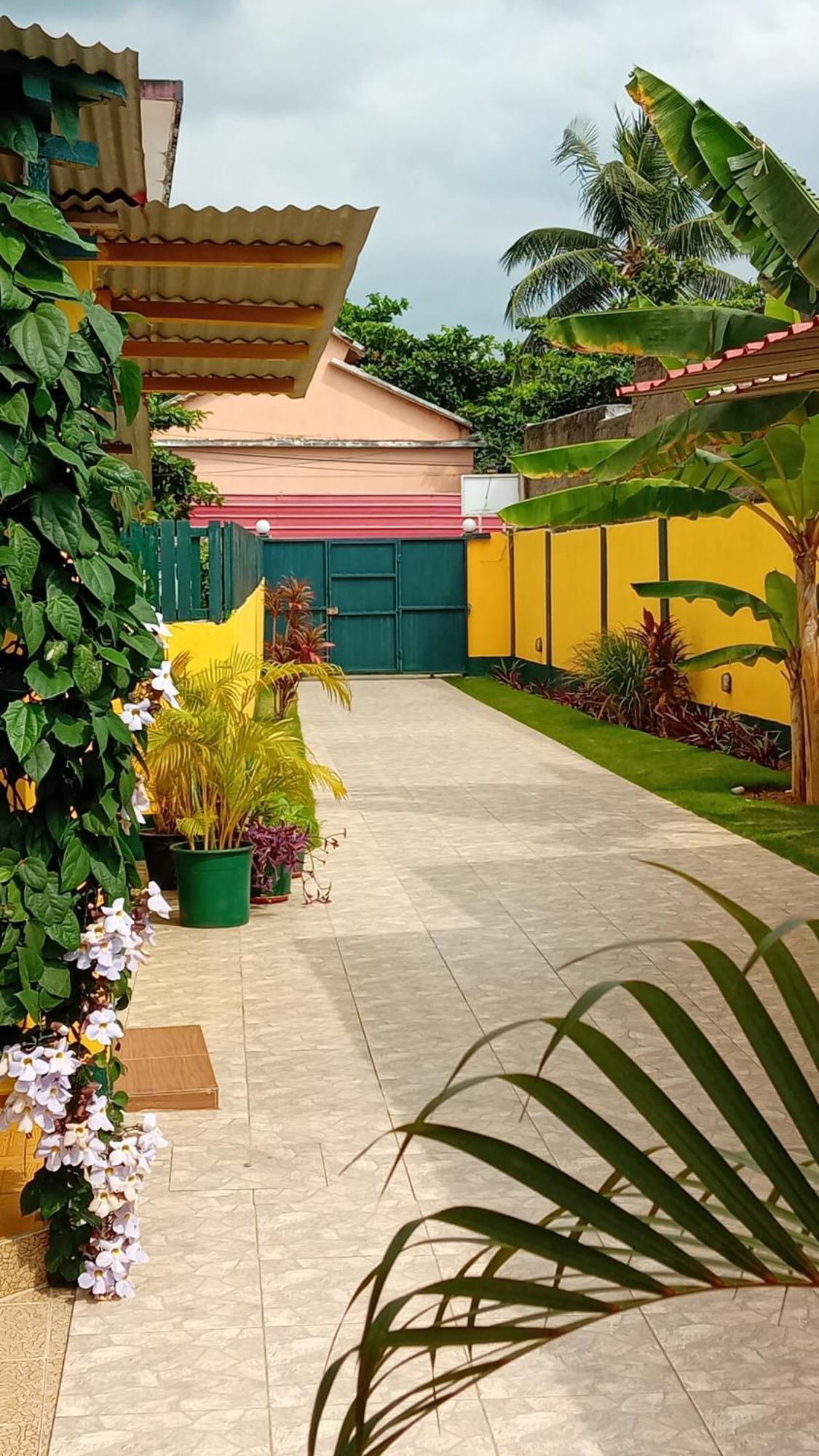 Residencialdes Bed & Breakfast Sao Tome Exterior photo